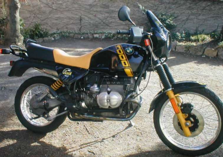 R100GS schwarz 2